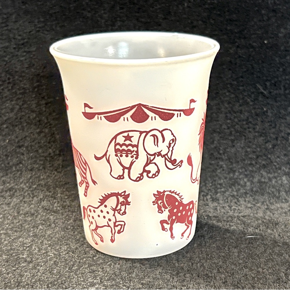 Vintage Anchor Hocking Circus Milk Glass Childs Bathroom Water Cup